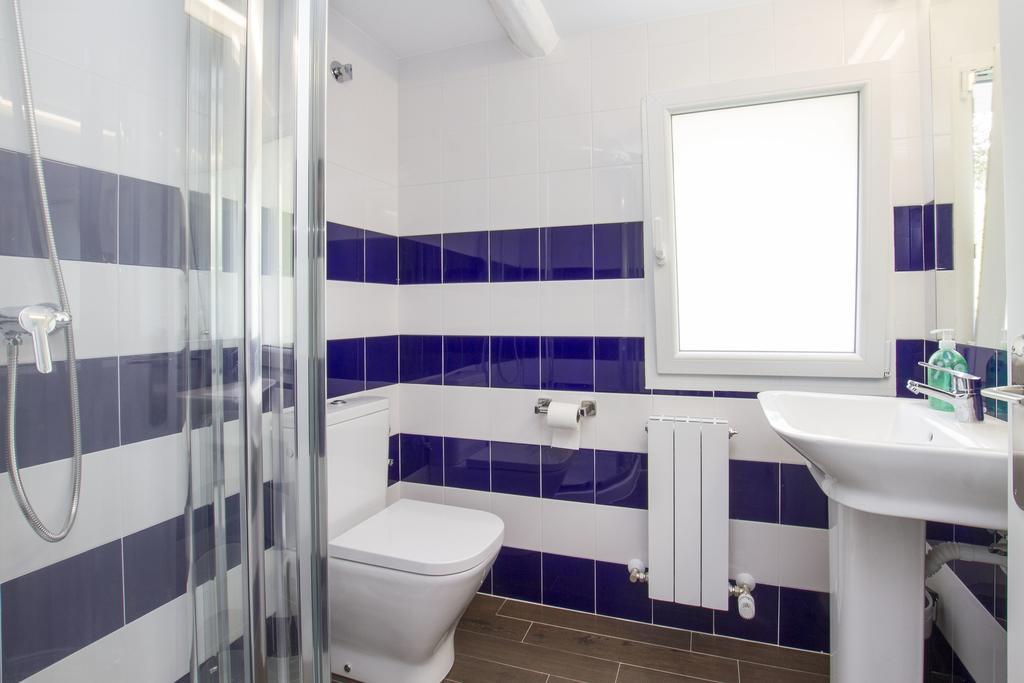 Lekeitio Aterpetxea Hostel 部屋 写真