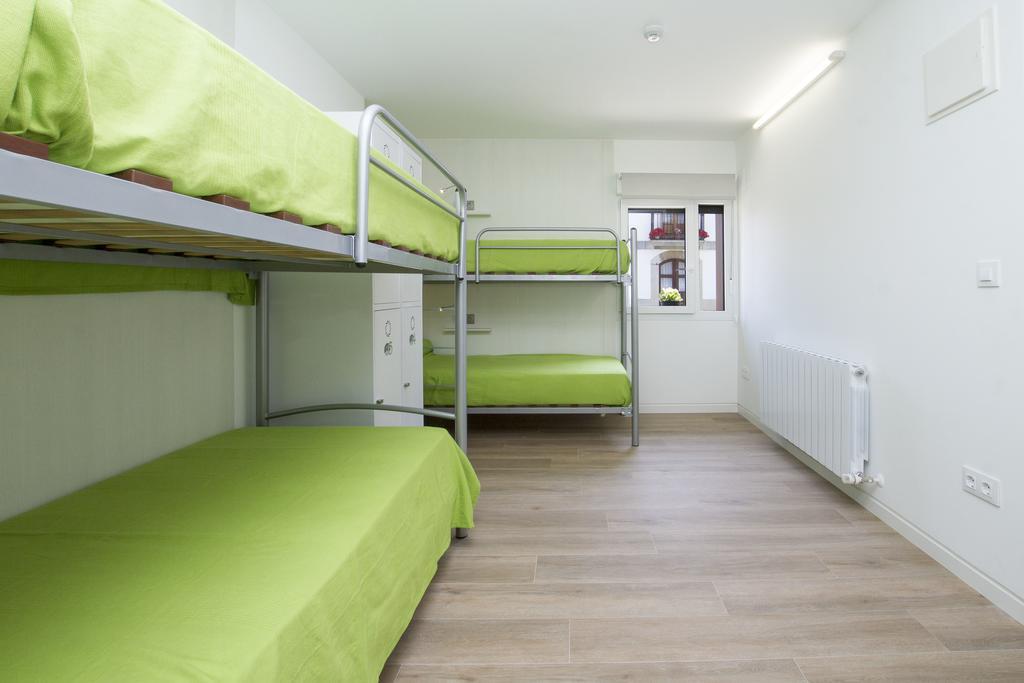 Lekeitio Aterpetxea Hostel 部屋 写真